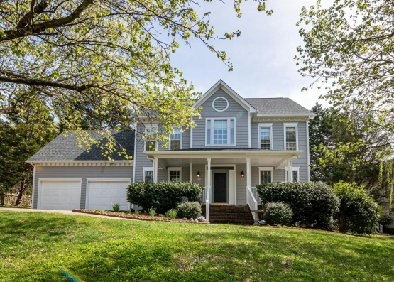 Kick Off the Holiday Season with a Home Exterior Refresh!